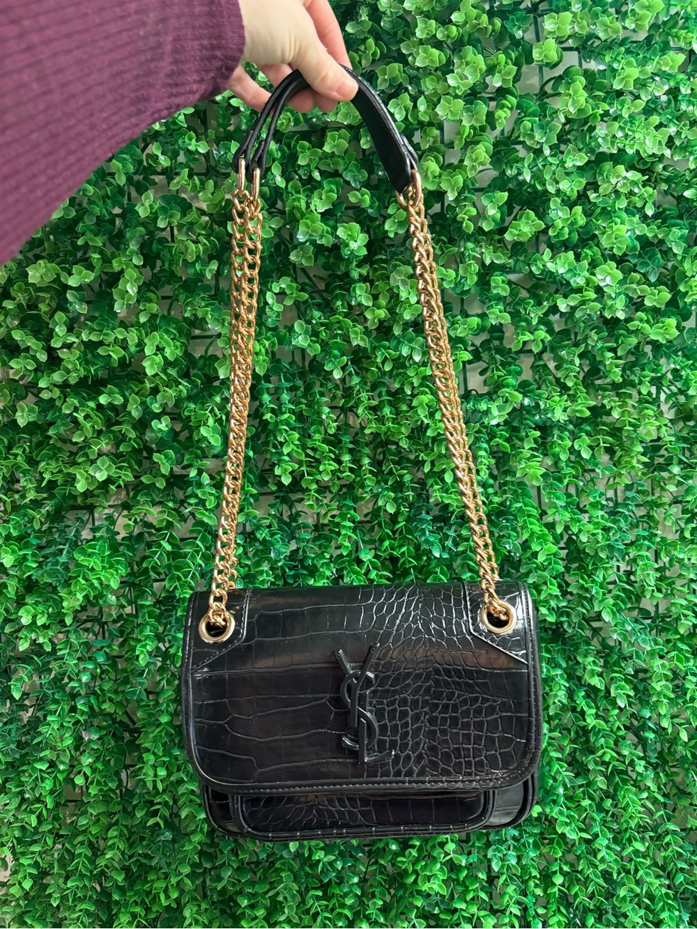 Black Croc-Embossed Shoulder Bag with Gold Chain